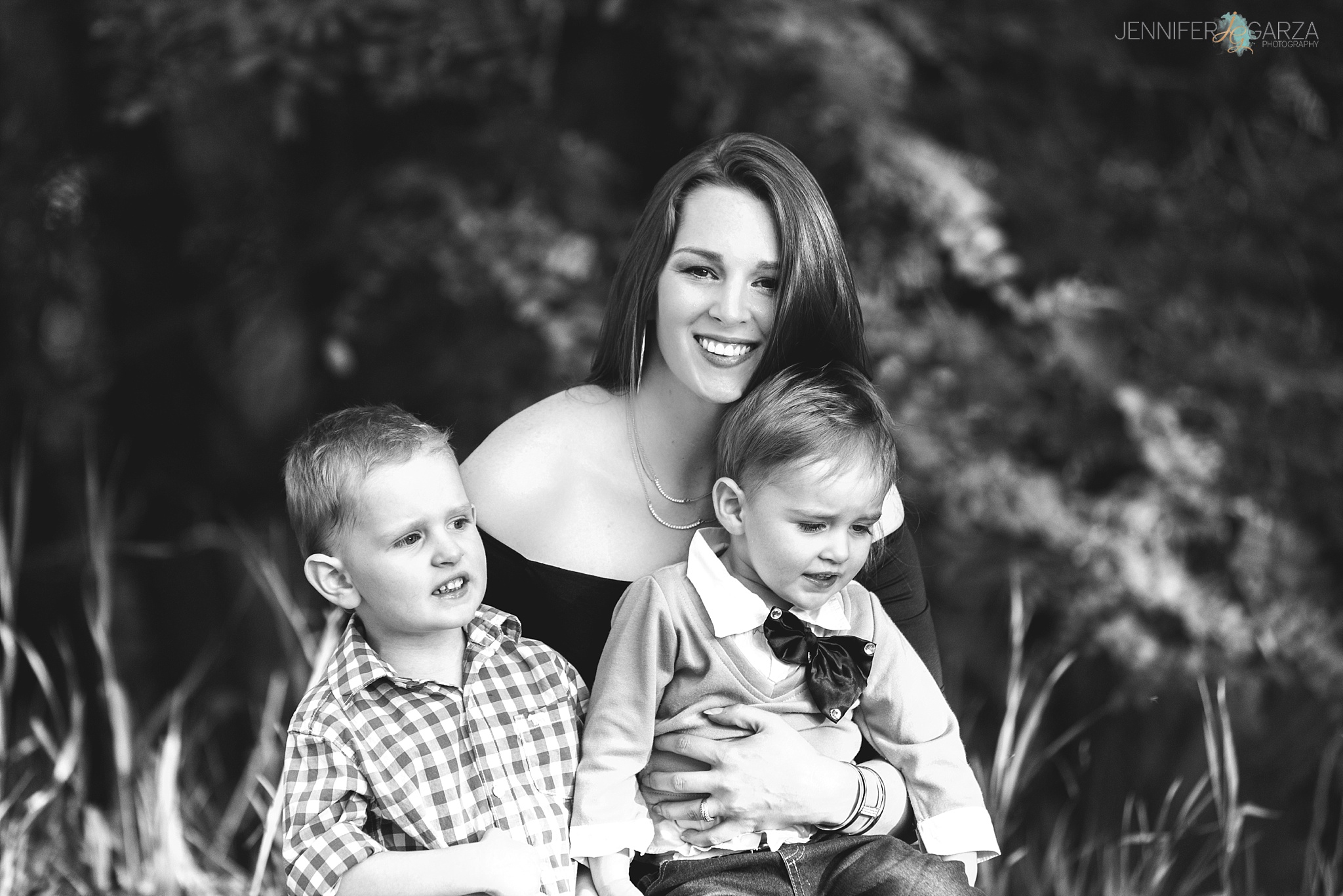 The Moffitt Family Photo Session at Golden Ponds Nature Area in Longmont, Colorado.