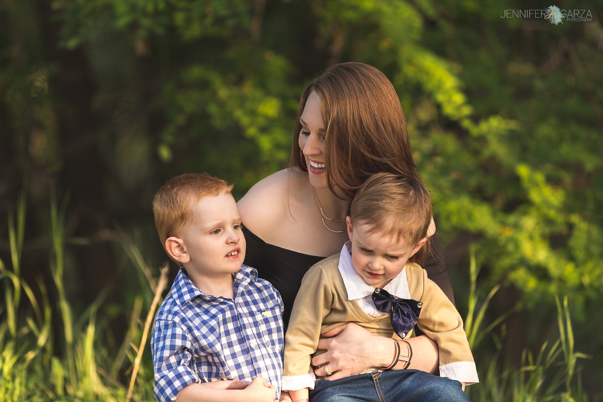 The Moffitt Family Photo Session at Golden Ponds Nature Area in Longmont, Colorado.