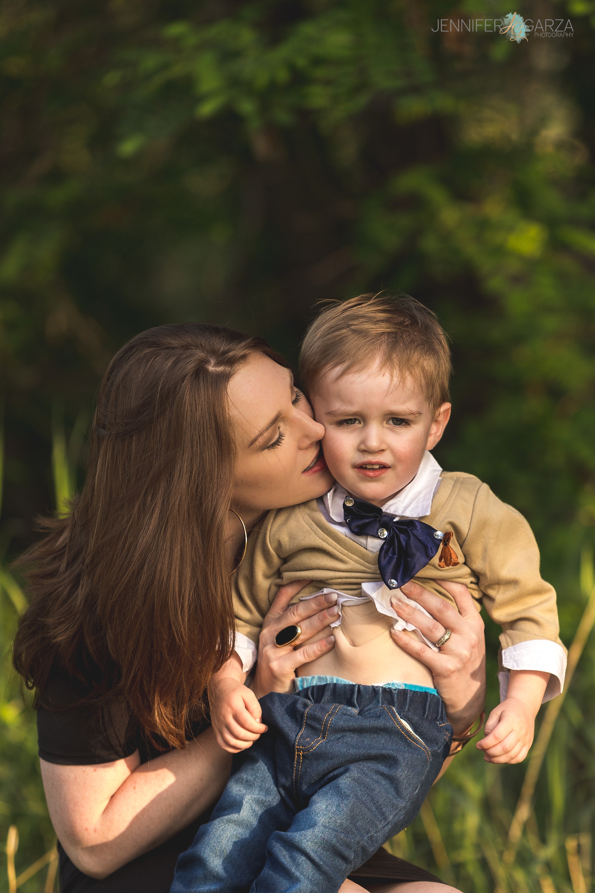 The Moffitt Family Photo Session at Golden Ponds Nature Area in Longmont, Colorado.