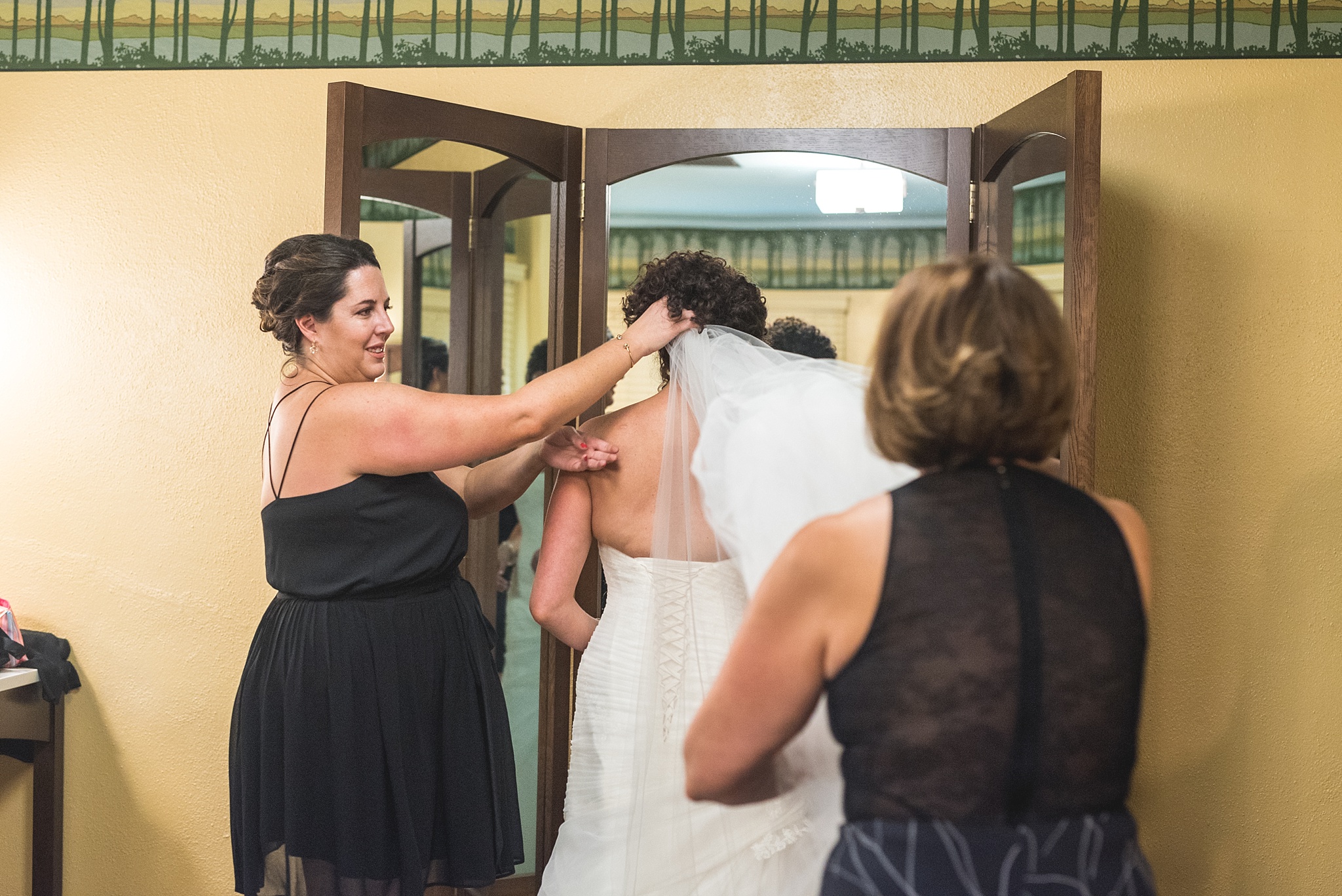 Bride getting her veil on. Kellie & Brian’s Colorado Mountain Wedding at the historic Boettcher Mansion by Colorado Wedding Photographer, Jennifer Garza. Colorado Wedding Photographer, Colorado Wedding Photography, Colorado Mountain Wedding Photographer, Colorado Mountain Wedding, Mountain Wedding Photographer, Boettcher Mansion Wedding Photographer, Boettcher Mansion Wedding, Mountain Wedding, Lookout Mountain Wedding Photographer, Golden Wedding Photographer, Colorado BrideBride getting her veil on. Kellie & Brian’s Colorado Mountain Wedding at the historic Boettcher Mansion by Colorado Wedding Photographer, Jennifer Garza. Colorado Wedding Photographer, Colorado Wedding Photography, Colorado Mountain Wedding Photographer, Colorado Mountain Wedding, Mountain Wedding Photographer, Boettcher Mansion Wedding Photographer, Boettcher Mansion Wedding, Mountain Wedding, Lookout Mountain Wedding Photographer, Golden Wedding Photographer, Colorado Bride