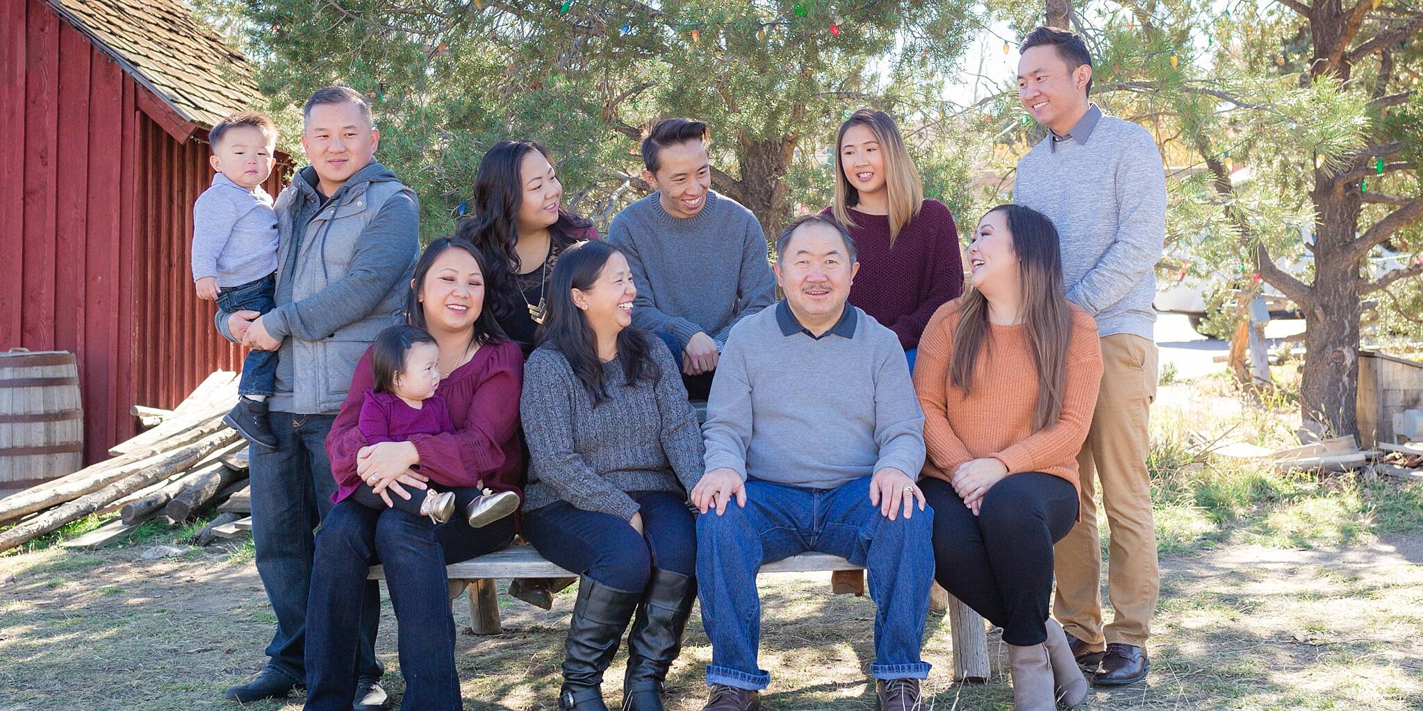 Large extended family group photo. The Lee & Lor’s Family Photo Session at Clear Creek History Park by Colorado Family Photographer, Jennifer Garza. Colorado Family Photography, Colorado Family Photographer, Clear Creek History Park Family Photographer, Clear Creek History Park Family Photography, Clear Creek History Park, Golden History Park Family Photographer, Golden Family Photographer, Golden Family Photography, Golden History Park, Denver Family Photos, Denver Family Photography